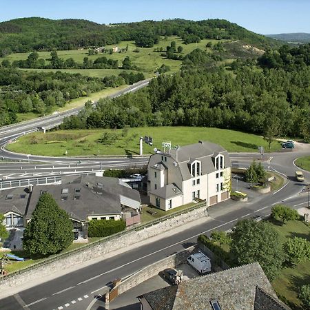 Hotel-Restaurant Le Calice Du Gevaudan - A75 Banassac Exteriér fotografie