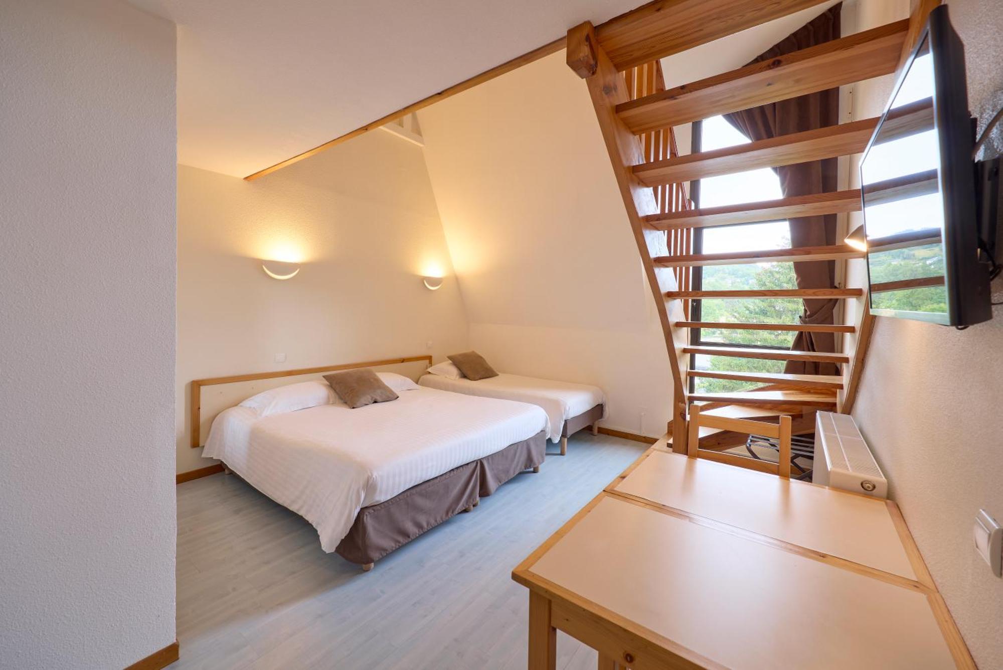 Hotel-Restaurant Le Calice Du Gevaudan - A75 Banassac Exteriér fotografie